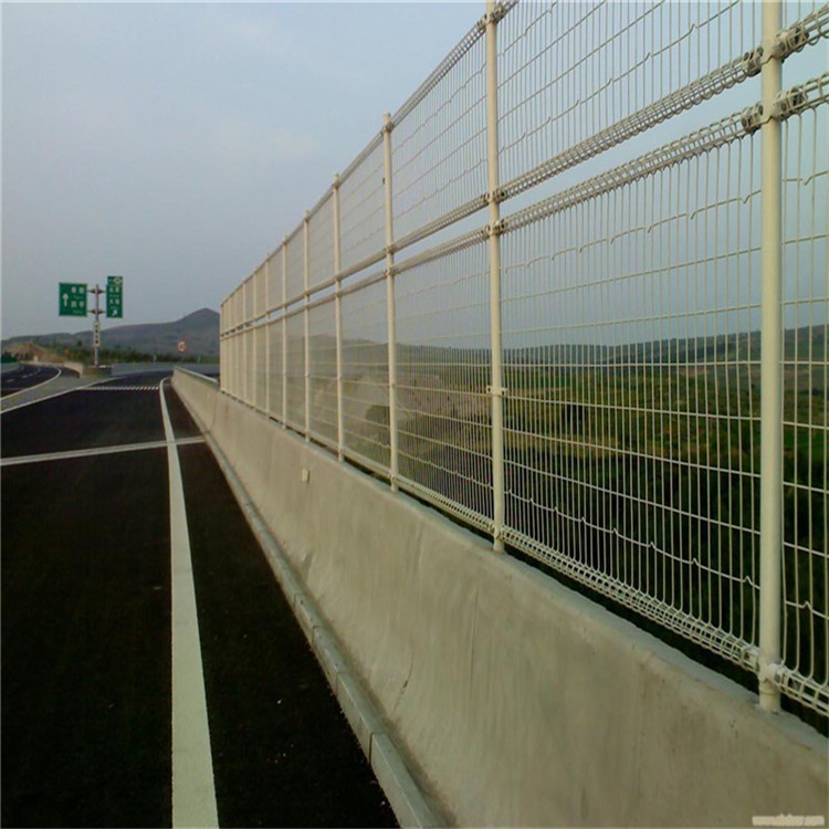 公路围栏网案例