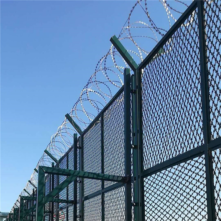 河北监狱钢网墙案例
