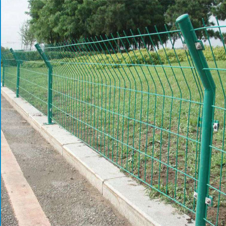 公路框架护栏网案例