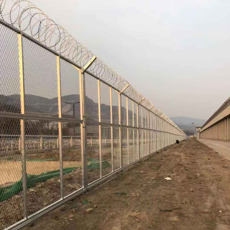 警戒金属围墙隔离网